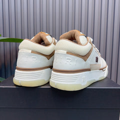 MA1-1 Classic Low Sneakers