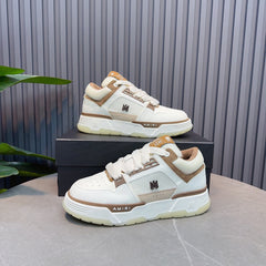 MA1-1 Classic Low Sneakers