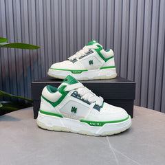 MA1-1 Classic Low Sneakers