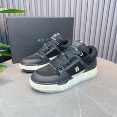 MA1-1 Classic Low Sneakers