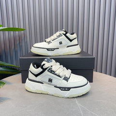 MA1-1 Classic Low Sneakers
