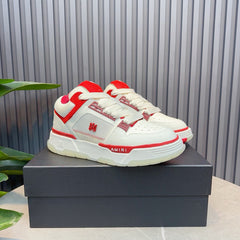 MA1-1 Classic Low Sneakers